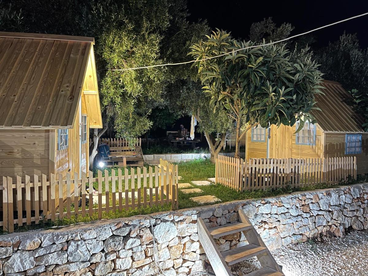 Camping Albania-Secret Village Den Sarande Exterior photo